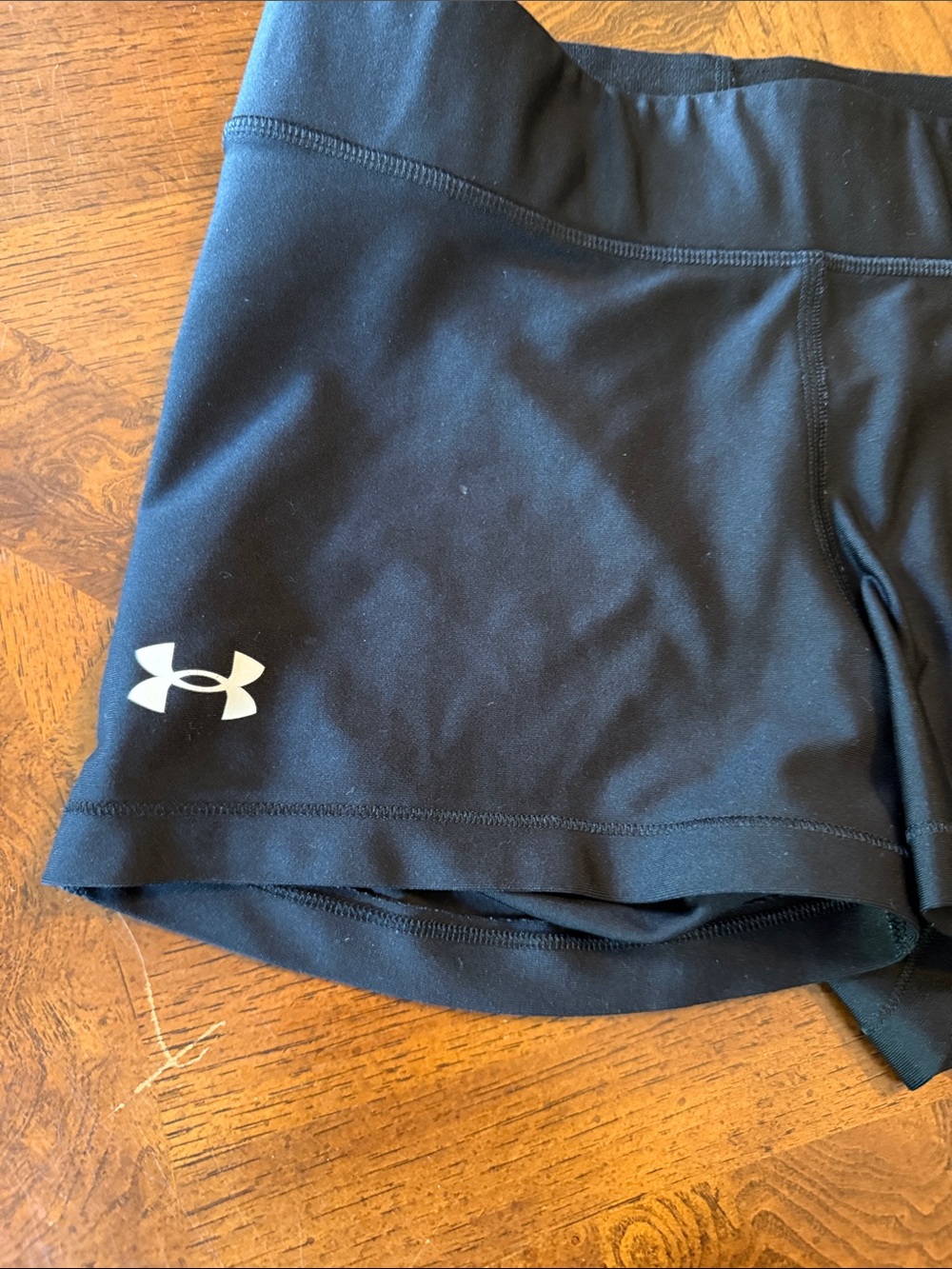 Under Armour Women’s Black Performance Bike Shorts - Picture 3 of 5